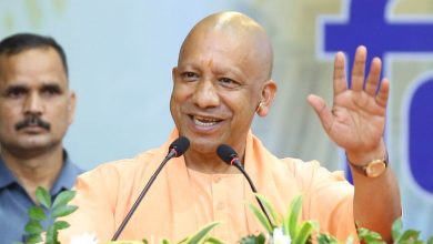 Lekhpal Bribe News: CM Yogi ने बिठाई जांच, लेखपाल ने पूर्व राज्यमंत्री से 50 हजार रुपए की रिश्वत मांगी