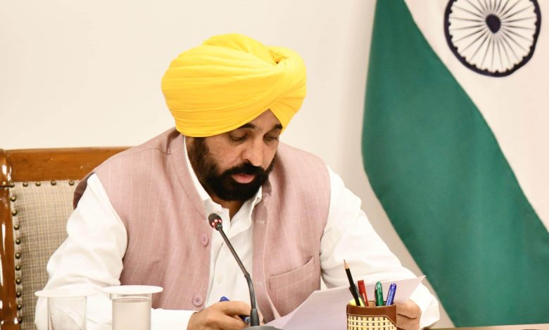 Punjab Government News: पंजाब सरकार का बड़ा फैसला, छोटे दुकानदारों को लाभ पहुंचाने के लिए उठाया गया यह कदम