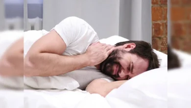 Posture Problem Tips: खतरे में गर्दन, कंधे और कमर, शरीर की शेप बिगड़ने से ब्रेन पर असर, बाबा रामदेव से जानें पॉश्चर सुधार कैसे करें