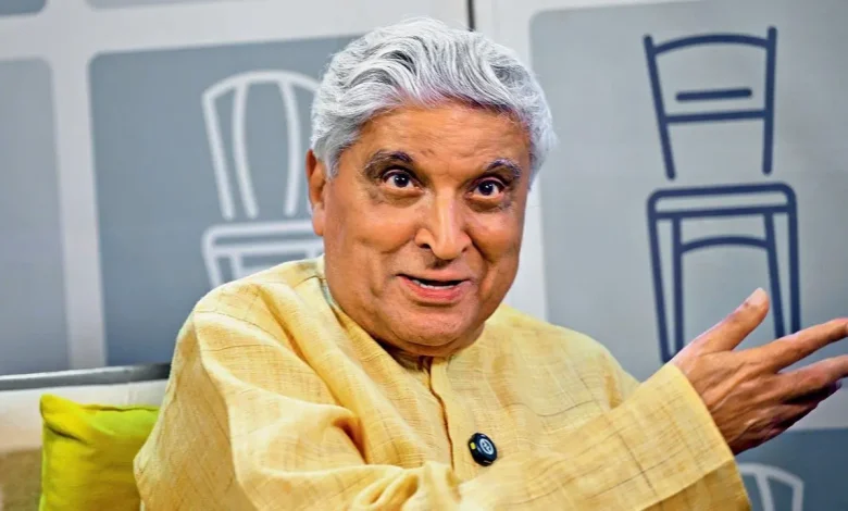 जावेद अख्तर ने शराब की तुलना धर्म से की, बोले – सीमा में रहे तो ठीक, वरना दोनों खतरनाक हैं