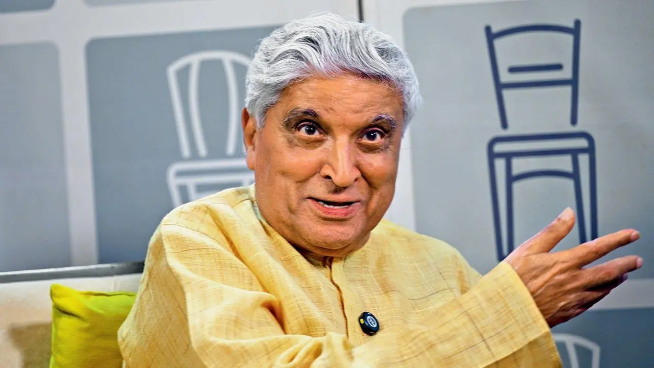 जावेद अख्तर ने शराब की तुलना धर्म से की, बोले – सीमा में रहे तो ठीक, वरना दोनों खतरनाक हैं