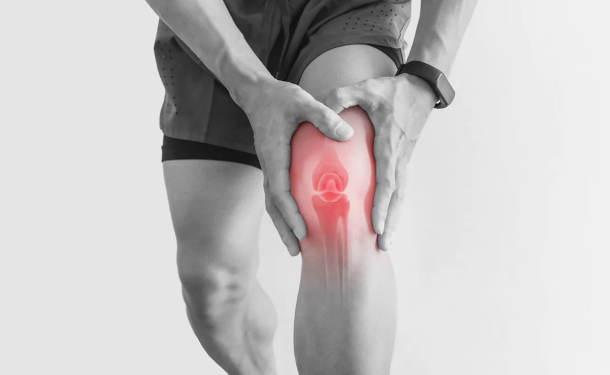 Knee Pain Home Remedies: अगर आपके घुटनों में दर्द होने लगा है, तो इन घरेलू नुस्खों को अपनाकर आपको जल्दी राहत मिलेगी