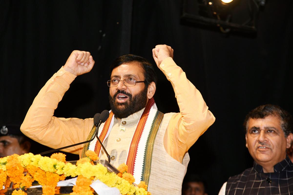 CM Nayab Saini ने मल्टीआर्ट कल्चर सेंटर कुरुक्षेत्र के सभागार में अंतरराष्ट्रीय योग दिवस को लेकर संस्थाओं के साथ की बैठक