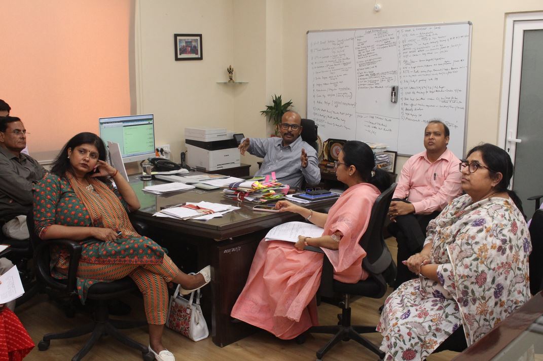 Rajasthan News: ‘मुख्यमंत्री शिक्षित राजस्थान अभियान’ की समीक्षा बैठक