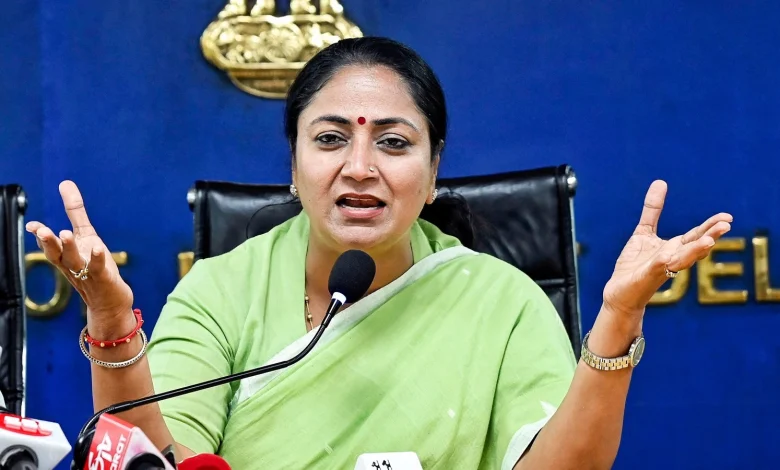 Delhi Disability Assistant Scheme: दिल्ली सरकार दिव्यांगों के सहायकों को 5000 रुपये प्रति महीना देगी, इन शर्तों को पूरा करना होगा