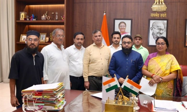 Delhi News: बटला हाउस में डीडीए की तोड़फोड़ पर AIMIM प्रतिनिधिमंडल ने मुख्यमंत्री रेखा गुप्ता से की मुलाकात, कार्रवाई पर तुरंत रोक लगाने की मांग 1 Delhi News: बटला हाउस में डीडीए की तोड़फोड़ पर AIMIM प्रतिनिधिमंडल ने मुख्यमंत्री रेखा गुप्ता से की मुलाकात, कार्रवाई पर तुरंत रोक लगाने की मांग