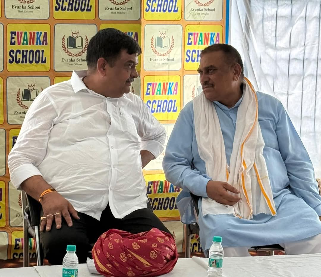 वन राज्य मंत्री संजय शर्मा ने प्रतिभा सम्मान समारोह में शिरकत कर प्रतिभावान विद्यार्थियों को सम्मानित किया