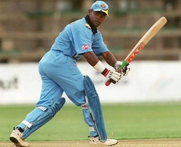 Vinod Kambli Cricket Career: इंग्लैंड के खिलाफ ताबड़तोड़ डबल सेंचुरी लगाने वाला विनोद कांबली, जो गुमनाम है