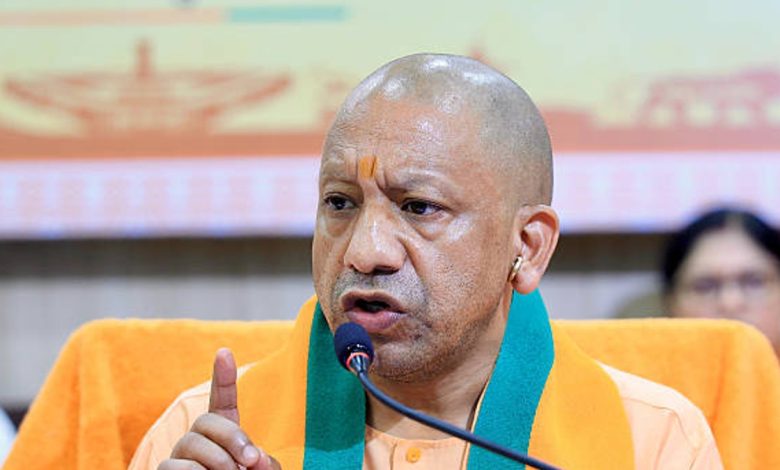 CM Yogi Adityanath ने वृंदावन में कन्वेंशन सेंटर और डिजिटल म्यूजियम की स्थापना को प्राथमिकता दी