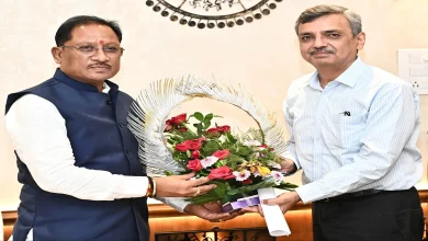 मुख्यमंत्री विष्णु देव साय से भूमि संसाधन सचिव मनोज जोशी की बैठक, लंबित मामलों के निराकरण पर हुई चर्चा