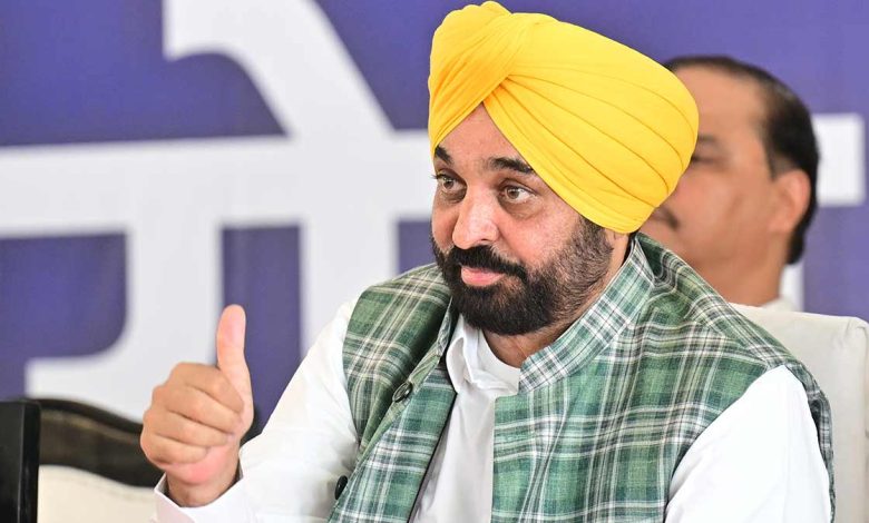पंजाब बेअदबी विरोधी कानून: पंजाब विधानसभा में आज पेश होगा बेअदबी विरोधी कानून, 10 साल तक की सजा का प्रावधान 1 पंजाब बेअदबी विरोधी कानून: पंजाब विधानसभा में आज पेश होगा बेअदबी विरोधी कानून, 10 साल तक की सजा का प्रावधान