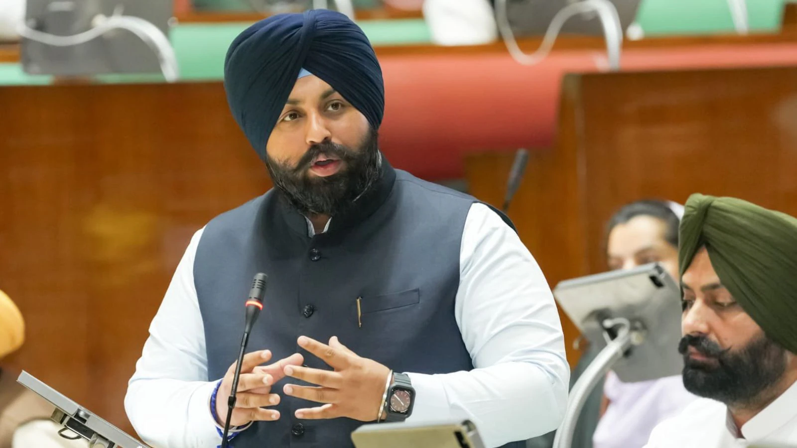 बेअदबी बिल पर पंजाब विधानसभा में बहस तेज़, दोषियों को 10 साल की सज़ा या उम्रकैद का प्रावधान