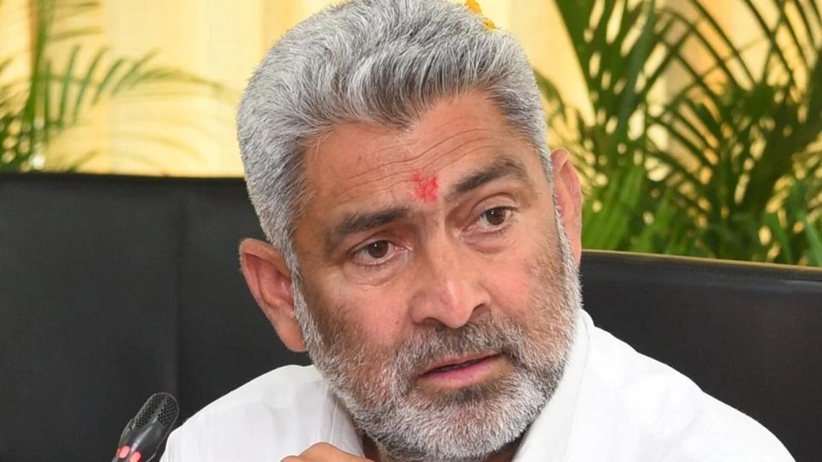 Lal Chand Kataruchak: राजमार्गों पर फूलों की किस्मों के विशाल पौधे लगाने की पायलट परियोजना की संभावना तलाशें