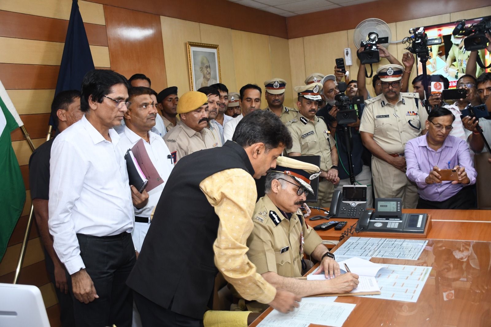 Rajasthan Police को मिला नया नेतृत्व, आईपीएस राजीव कुमार शर्मा ने संभाला पुलिस महानिदेशक का कार्यभार
