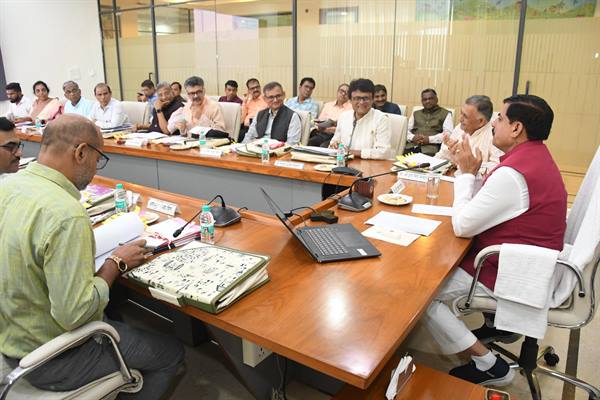 CM Mohan Yadav ने विश्वविद्यालय महापरिषद की बैठक में दिए निर्देश 1 CM Mohan Yadav ने विश्वविद्यालय महापरिषद की बैठक में दिए निर्देश