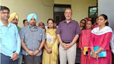 स्वास्थ्य मंत्री डॉ. बलबीर सिंह ने डायरिया प्रभावित छंगेरा गांव का निरीक्षण किया