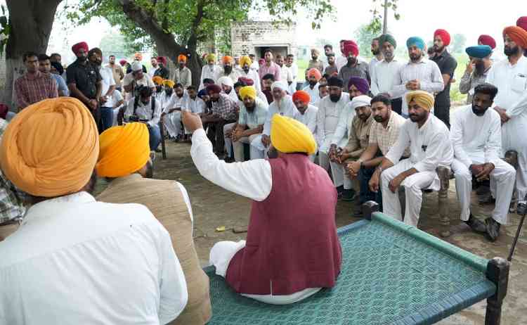 70 साल में पहली बार: मुख्यमंत्री भगवंत मान ने गांवों में की बातचीत, ‘रंगला पंजाब’ के लिए जनता से लिया फीडबैक