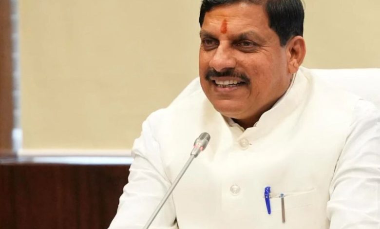 ग्वालियर हादसा: तेज रफ्तार कार ने 4 कांवड़ियों को रौंदा, सीएम मोहन यादव ने किया 4-4 लाख मुआवजे का ऐलान