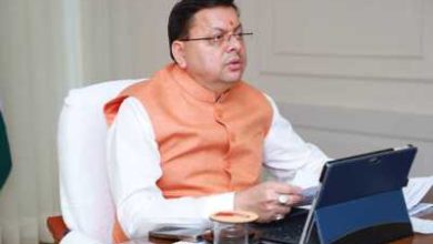 हरेला पर्व पर मुख्यमंत्री पुुष्कर सिंह धामी ने गोरखा मिलिट्री इंटर कॉलेज में पौधारोपण किया