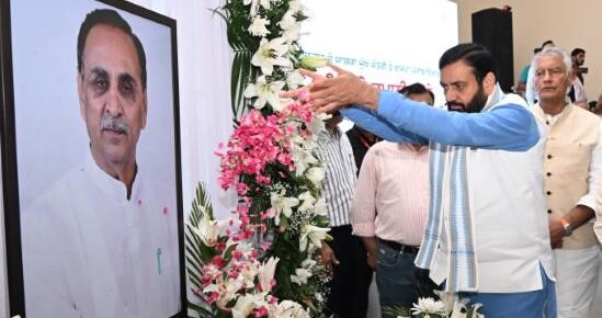 CM Nayab Saini ने विजय रूपाणी के निधन पर जताया शोक, बोले – राष्ट्र ने एक समर्पित जननेता खो दिया