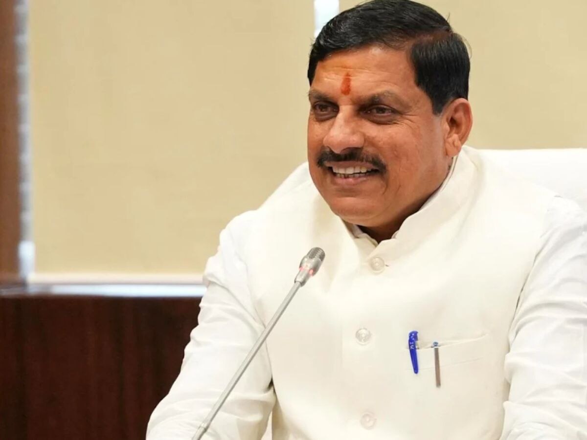 ग्वालियर हादसा: तेज रफ्तार कार ने 4 कांवड़ियों को रौंदा, सीएम मोहन यादव ने किया 4-4 लाख मुआवजे का ऐलान 12 ग्वालियर हादसा: तेज रफ्तार कार ने 4 कांवड़ियों को रौंदा, सीएम मोहन यादव ने किया 4-4 लाख मुआवजे का ऐलान