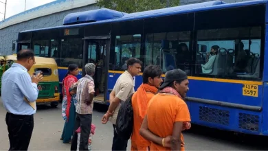 दिल्ली क्लस्टर बसें बंद: दिल्ली में 533 क्लस्टर बसें हटाई गईं, पब्लिक ट्रांसपोर्ट को बड़ा झटका