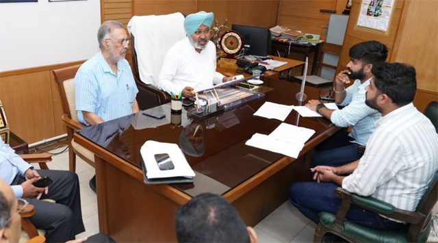 Punjab News: वित्त मंत्री और स्वास्थ्य मंत्री के साथ बैठक के बाद रेजिडेंट डॉक्टरों के फोरम ने हड़ताल वापस ली