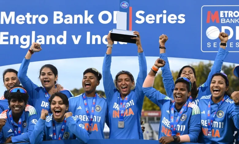 IND vs ENG: टीम इंडिया ने फिर इतिहास रचा, गेंदबाजों की धमाकेदार गेंदबाज़ी से इंग्लैंड को 2–1 से हराया