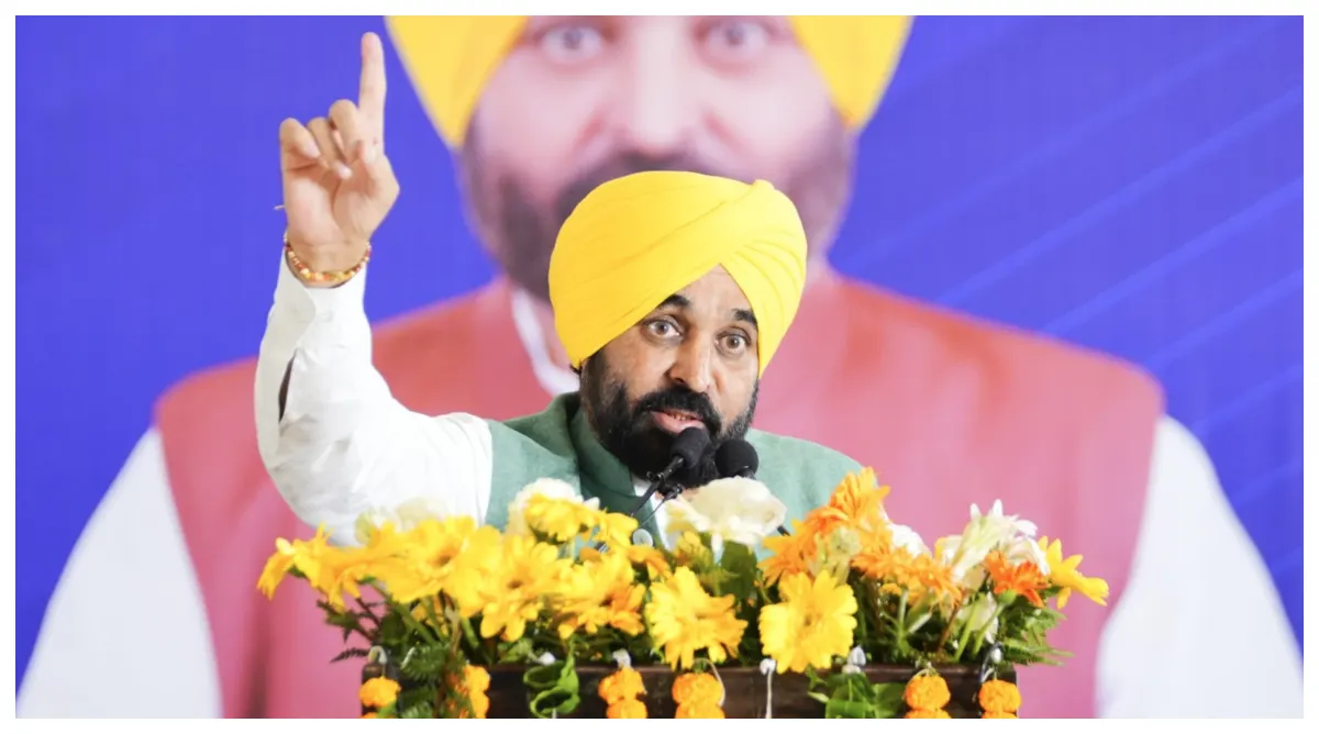 लैंड पूलिंग स्कीम से बदलेगी पंजाब की तस्वीर: मुख्यमंत्री भगवंत मान ने धूरी में विपक्ष पर साधा निशाना 12 लैंड पूलिंग स्कीम से बदलेगी पंजाब की तस्वीर: मुख्यमंत्री भगवंत मान ने धूरी में विपक्ष पर साधा निशाना