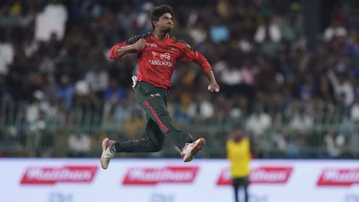 SL vs BAN: मेहदी हसन ने तोड़ा हरभजन सिंह का टी20 रिकॉर्ड; श्रीलंका के खिलाफ 11 रन देकर झटके 4 विकेट