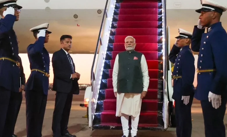 PM Narendra Modi ब्राजील पहुंचे, शिव तांडव के साथ जोरदार स्वागत, द्विपक्षीय बैठकें बढ़ाएंगी भारत की मित्रता