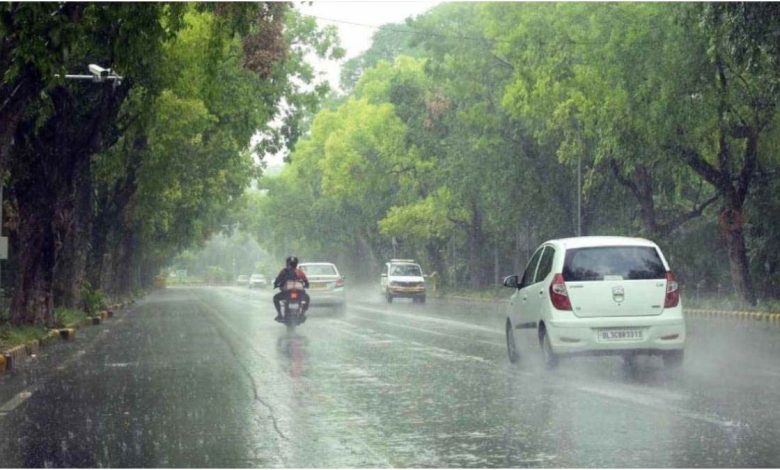 पंजाब में भारी बारिश का अलर्ट, तापमान में गिरावट के साथ मौसम हुआ सुहाना