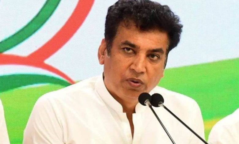 दिल्ली पटाखा बैन: दिल्ली में कांग्रेस का बीजेपी पर हमला, पटाखों पर प्रतिबंध को लेकर देवेंद्र यादव ने उठाए गंभीर सवाल 1 दिल्ली पटाखा बैन: दिल्ली में कांग्रेस का बीजेपी पर हमला, पटाखों पर प्रतिबंध को लेकर देवेंद्र यादव ने उठाए गंभीर सवाल