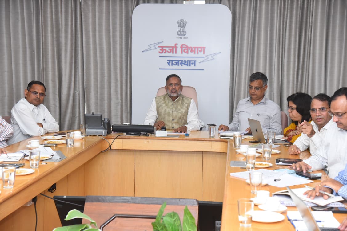 ऊर्जा मंत्री हीरालाल नागर ने स्मार्ट मीटर इंस्टॉलेशन की समीक्षा की, चैक मीटर बढ़ाने के निर्देश