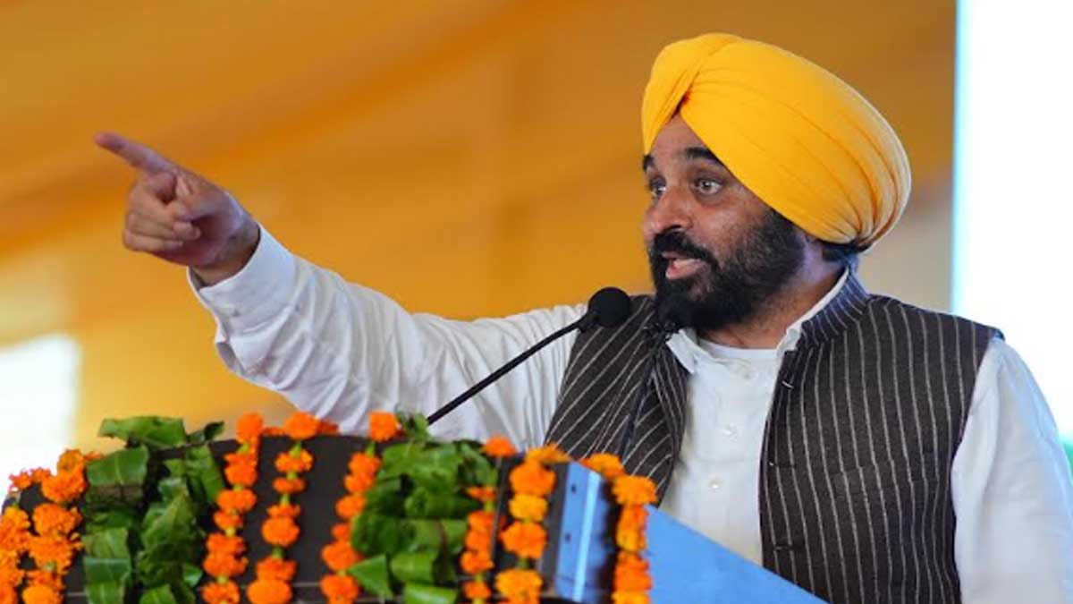 मुख्यमंत्री भगवंत सिंह मान ने गवर्नेंस फ़ेलोज़ से योजनाओं के लाभ जनता तक पहुंचाने और संवाद स्थापित करने का किया आह्वान 12 मुख्यमंत्री भगवंत सिंह मान ने गवर्नेंस फ़ेलोज़ से योजनाओं के लाभ जनता तक पहुंचाने और संवाद स्थापित करने का किया आह्वान