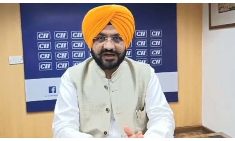 पंजाब में लेबर सैस कलेक्शन का नया रिकॉर्ड: FY 2024-25 में 310 करोड़ रुपये एकत्रित, श्रमिक कल्याण योजनाओं में होगा उपयोग