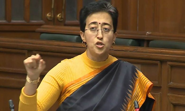 आतिशी ने पीडब्ल्यूडी मंत्री परवेश वर्मा को बर्खास्त करने की मांग की, सीएम रेखा गुप्ता को लिखा कड़ा पत्र