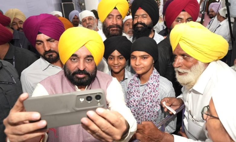 मुख्यमंत्री भगवंत सिंह मान दिरभा विधानसभा क्षेत्र में चल रहे विकास कार्यों का जायजा लेने आए