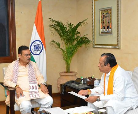 मुख्यमंत्री भजनलाल शर्मा के साथ पशुपालन मंत्री की हुई अहम बैठक