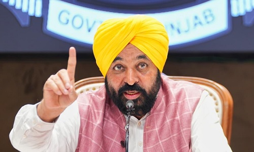 पंजाब में बाढ़ के बीच मुख्यमंत्री भगवंत मान का सख्त रुख, बच्चों की सुरक्षा से कोई समझौता नहीं