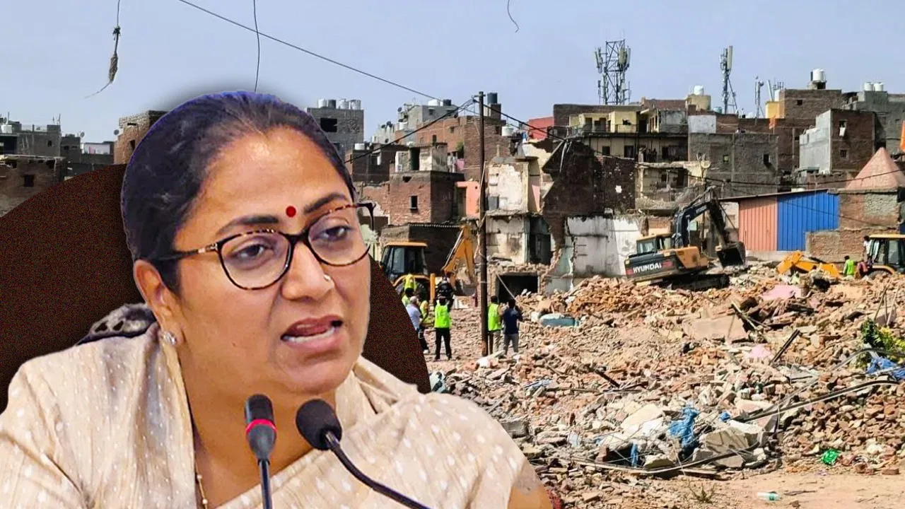 दिल्ली की मुख्यमंत्री रेखा गुप्ता का बड़ा ऐलान: झुग्गीवासियों को सिर्फ पक्का मकान ही नहीं मिलेगा 12 दिल्ली की मुख्यमंत्री रेखा गुप्ता का बड़ा ऐलान: झुग्गीवासियों को सिर्फ पक्का मकान ही नहीं मिलेगा