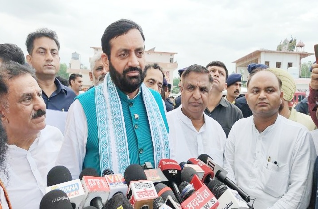 मुख्यमंत्री नायब सिंह सैनी का बड़ा ऐलान: 'लाडो लक्ष्मी योजना' के तहत महिलाओं को मिलेगी ₹2100 मासिक सहायता