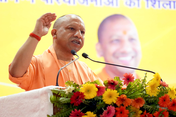 खाद की कालाबाजारी पर योगी सरकार सख्त, मॉनिटरिंग के निर्देश, प्रदेश में उर्वरकों की कोई कमी नहीं