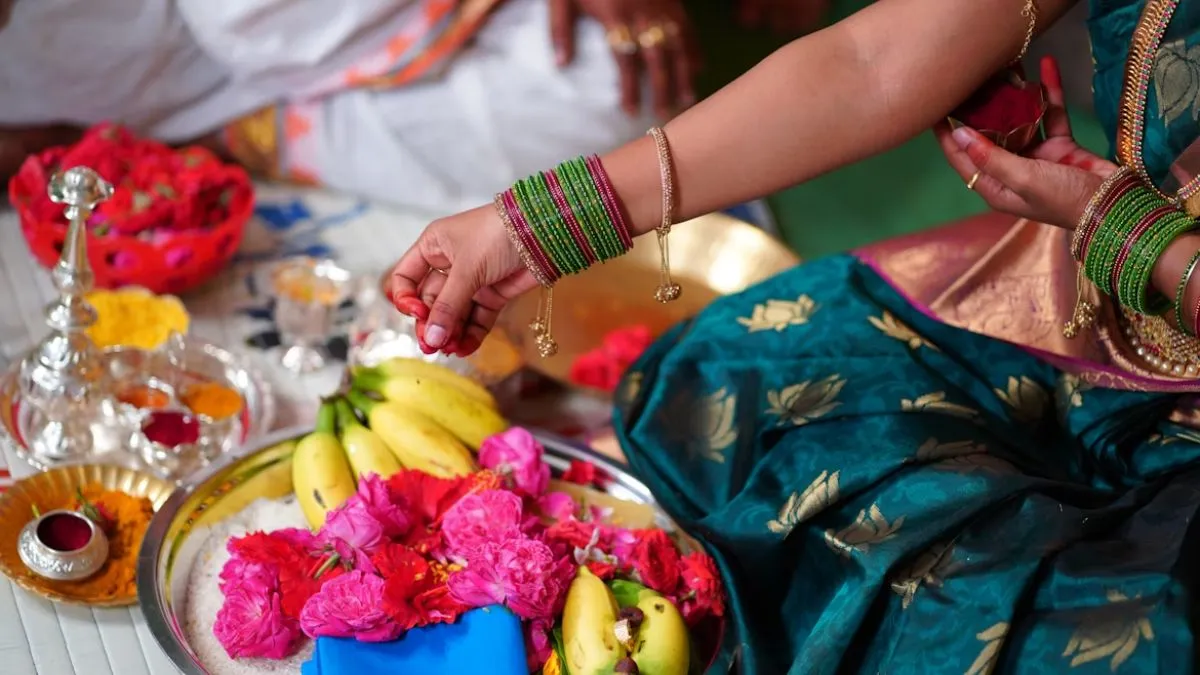 कब रखा जाएगा हरछठ व्रत 2025? जानें इसका महत्व, पूजा विधि और नियम 12 कब रखा जाएगा हरछठ व्रत 2025? जानें इसका महत्व, पूजा विधि और नियम