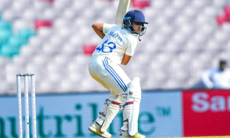 ऑस्ट्रेलिया के सामने भारत महिला ए टीम संकट में, 100 रन से पहले गिरे 5 विकेट, बारिश ने मैच रोका और बचाया