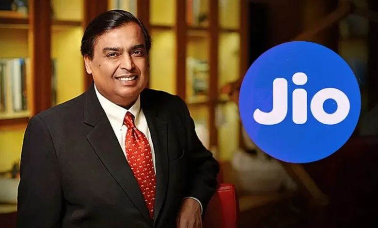 Reliance AGM 2025: मुकेश अंबानी का बड़ा ऐलान, 125 अरब डॉलर राजस्व और Jio IPO 2026 में लॉन्च होगा