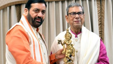 हरियाणा सीएम नायब सैनी ने पूर्व राष्ट्रपति रामनाथ कोविंद का हरियाणा राजभवन में भव्य स्वागत किया