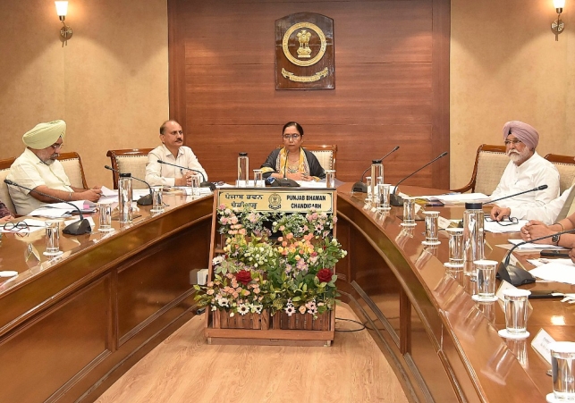 डॉ. बलजीत कौर की समीक्षा बैठक: पंजाब सरकार की प्राथमिकता अनुसूचित जाति/जनजाति (अत्याचार निवारण) एक्ट का प्रभावी कार्यान्वयन