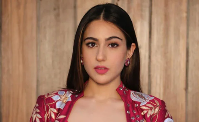 शाही खानदान से ताल्लुक रखने वाली सारा अली खान ने अपनी पहली फिल्म से मचाई धूम, आज मना रही हैं 30वां जन्मदिन