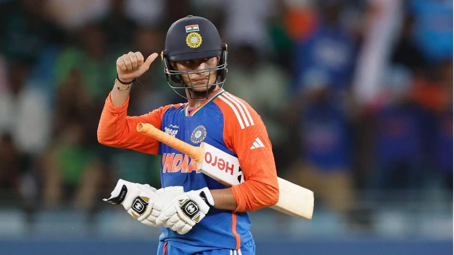 एशिया कप 2025 में शानदार प्रदर्शन के बाद मिल सकता है अभिषेक शर्मा को वनडे डेब्यू, ऑस्ट्रेलिया दौरे पर मिलेगा मौका? 12 एशिया कप 2025 में शानदार प्रदर्शन के बाद मिल सकता है अभिषेक शर्मा को वनडे डेब्यू, ऑस्ट्रेलिया दौरे पर मिलेगा मौका?